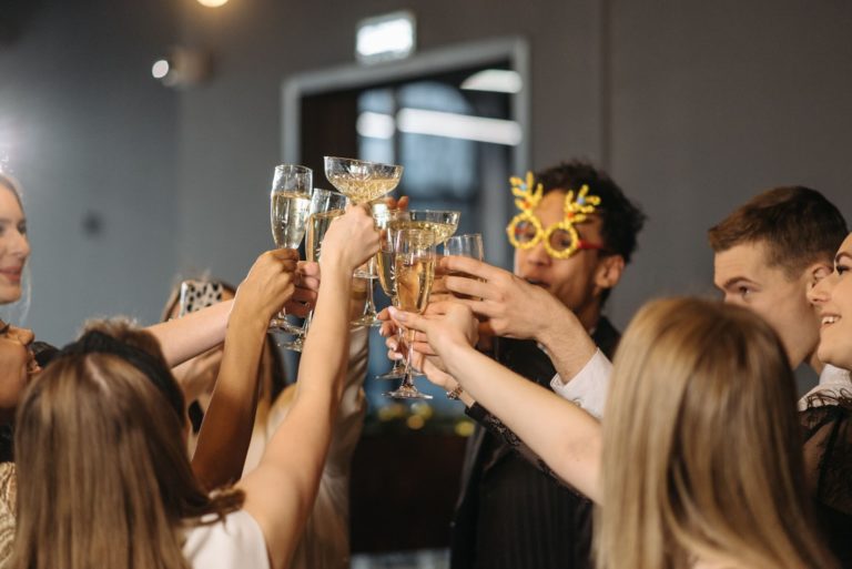 How To Have A Sustainable New Year’s Eve Party For 2023