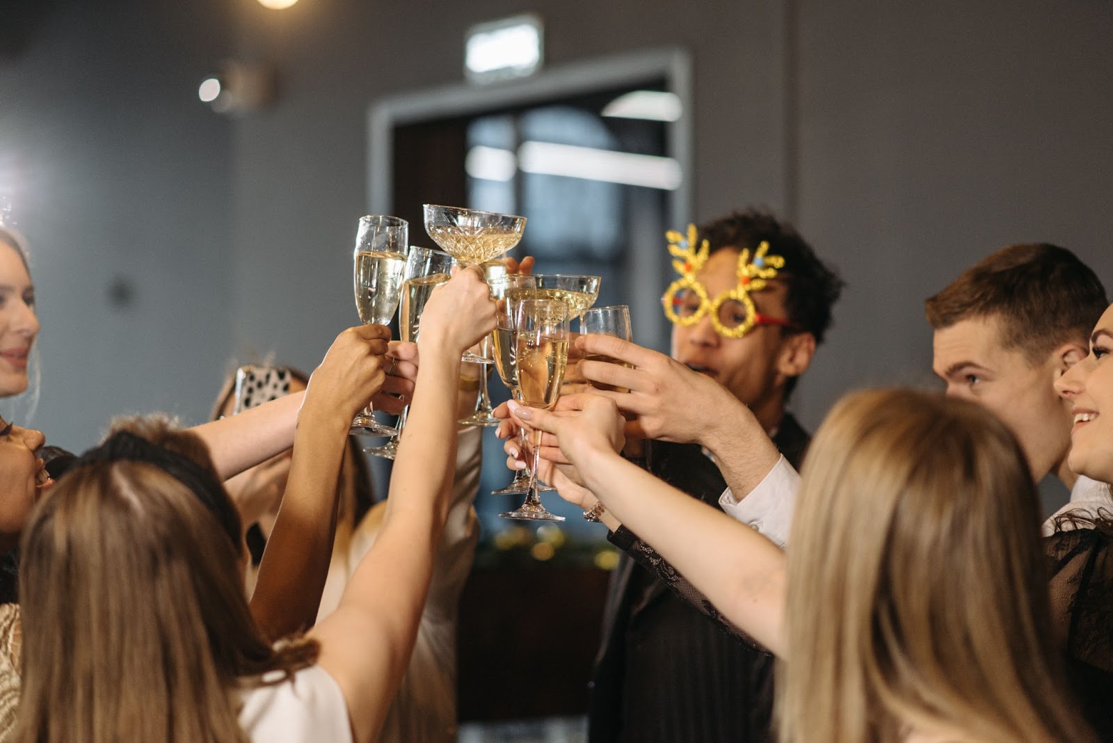 How To Have A Sustainable New Year's Eve Party For 2023